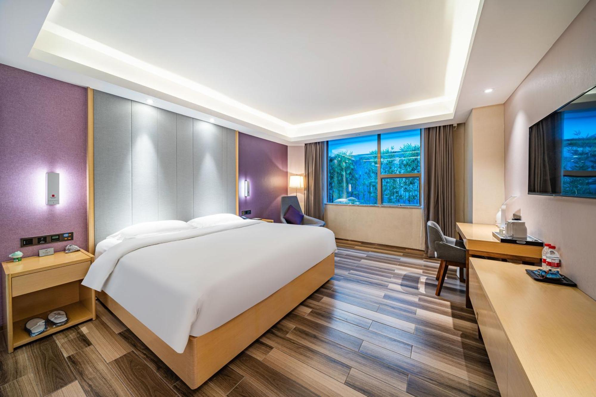 Echarm International Hotel Guangzhou Baiyun International Airport Huadu Plaza Branch - Free Deliver Service To Guangzhou Baiyun International Airport & Free Deliver Service To Canton Fair Complex During Canton Fair Period Exterior photo